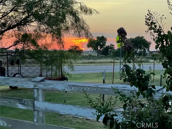 Outside Area (outside Ca), TX,8617 FM 810