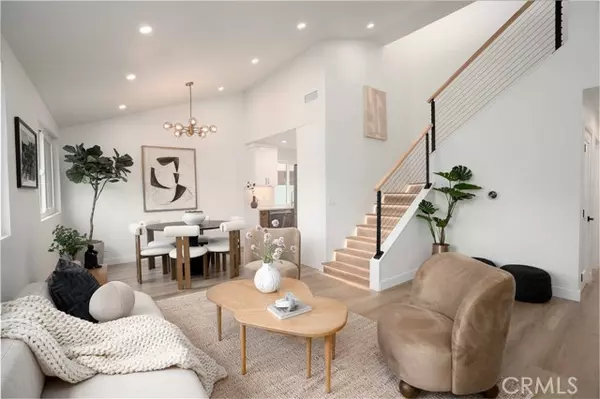 Los Angeles, CA 90016,2911 South Ridgeley Drive