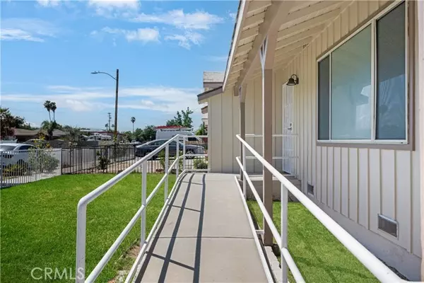 San Jacinto, CA 92583,237 North Dillon Avenue