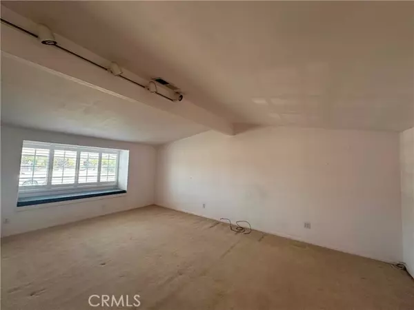 Westminster, CA 92683,14132 Roxanne Drive