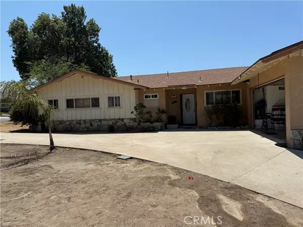 1710 Garretson Avenue, Corona, CA 92879