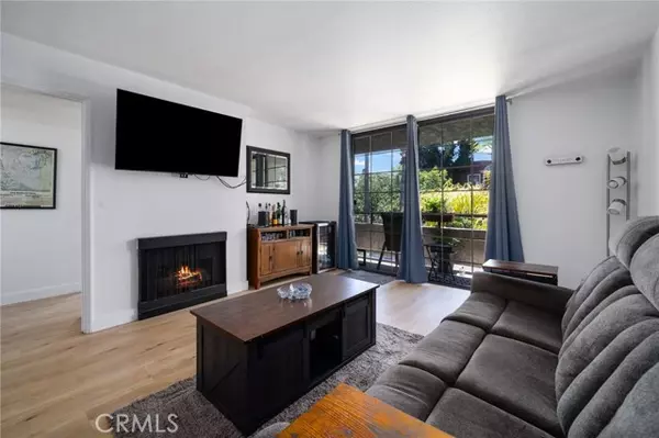 1237 East 6th Street, Long Beach, CA 90802