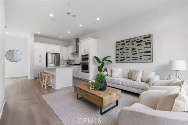 Irvine, CA 92618,168 Keeper