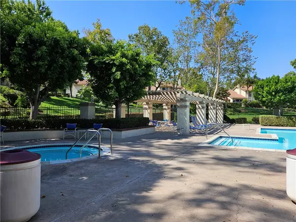 Fullerton, CA 92833,951 Creekside Drive