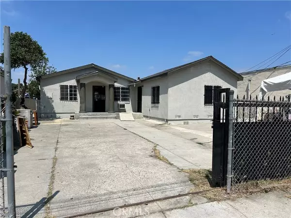 Los Angeles, CA 90059,11121 Compton Avenue