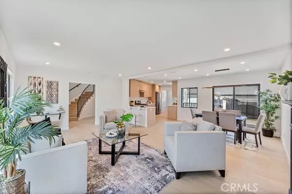 3481 Mount Vernon Drive, Los Angeles, CA 90008