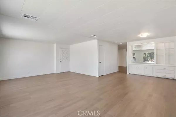 San Jacinto, CA 92582,204 North La Paloma Avenue
