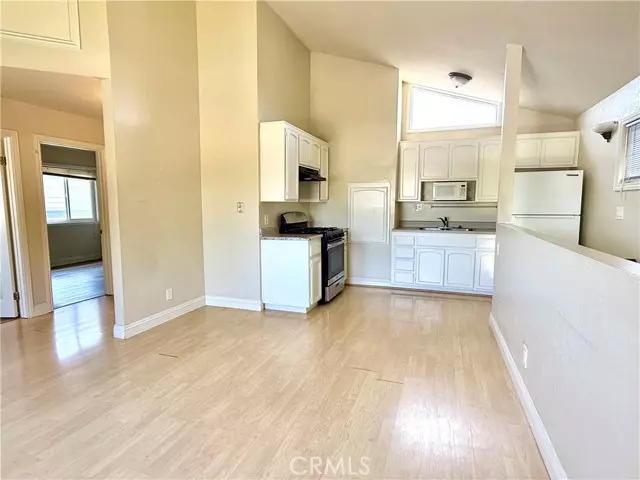 Costa Mesa, CA 92627,2242 Elden Ave