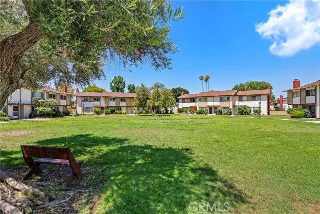 Tustin, CA 92780,1722 Mitchell Avenue