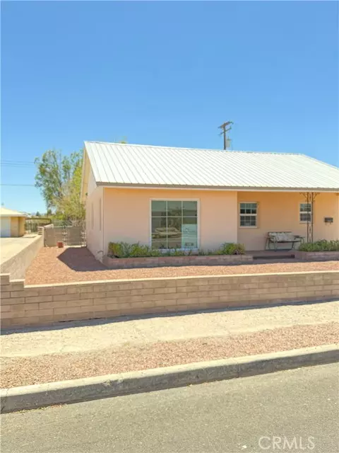 Needles, CA 92363,1621 Collins Street