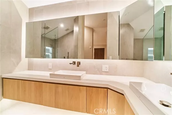 Fullerton, CA 92833,1119 Crestview Drive