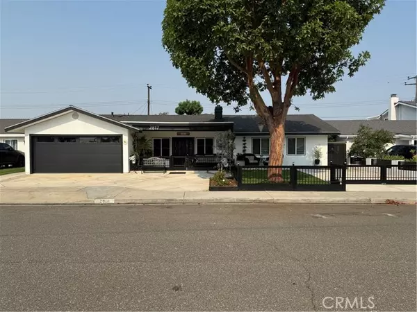 2817 Portola Drive, Costa Mesa, CA 92626