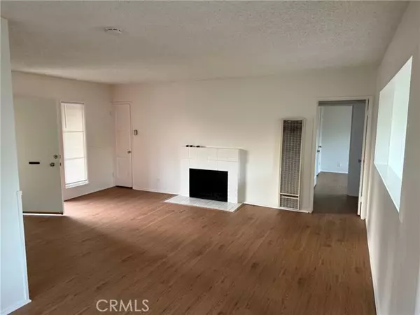 Long Beach, CA 90808,3448 Senasac Avenue