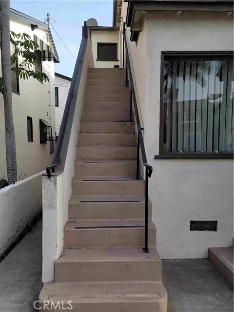 Long Beach, CA 90803,120 Granada Avenue