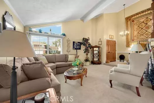 Buena Park, CA 90620,7878 Poinsettia Drive