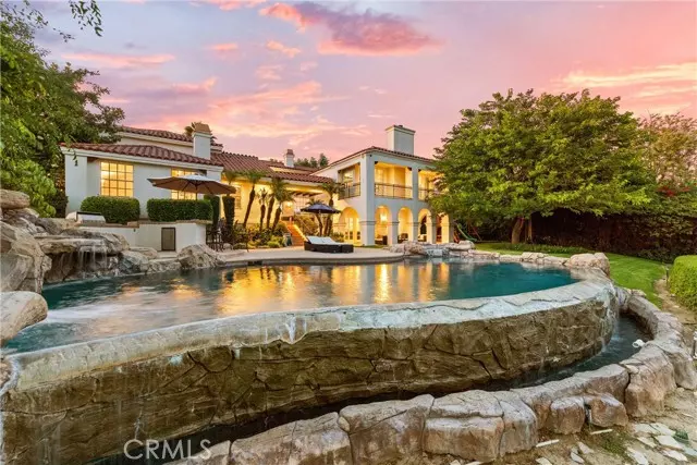 La Habra Heights, CA 90631,927 East Avocado Crest Road