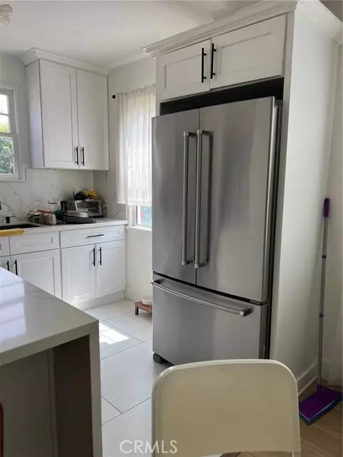 North Hollywood, CA 91605,8129 Radford Avenue