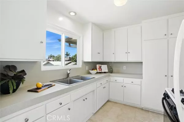 Long Beach, CA 90814,2420 East 4th Street