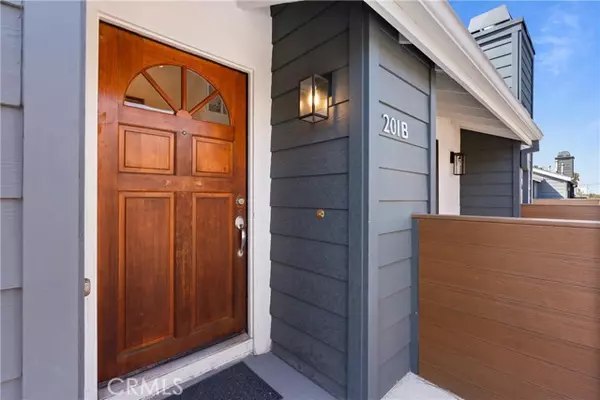 345 Avocado Street, Costa Mesa, CA 92627