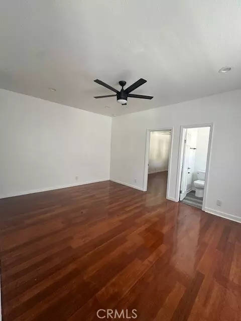 Los Angeles, CA 90038,823 N Gower