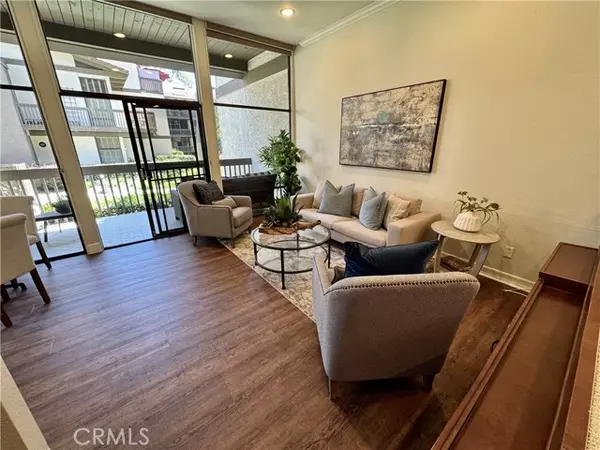 Long Beach, CA 90803,5104 Marina Pacifica South Drive