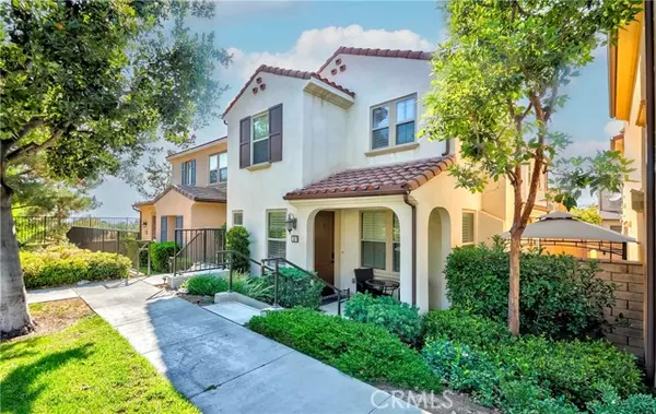 Irvine, CA 92618,53 Scarlet Bloom