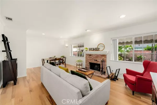 Long Beach, CA 90815,2137 Ostrom Avenue