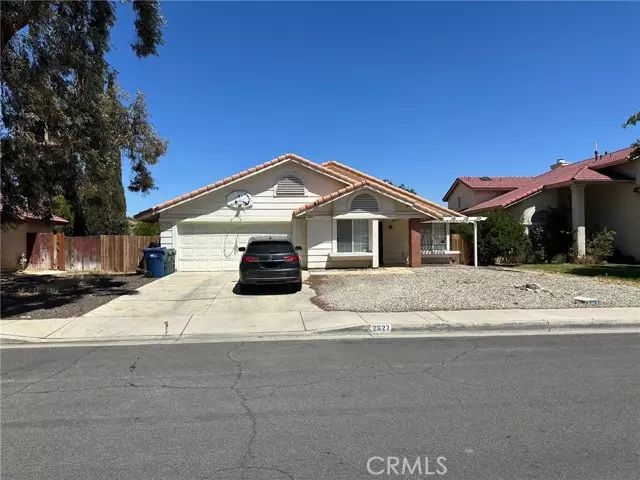 Palmdale, CA 93550,2627 East Avenue Q15