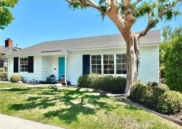 364 Ximeno Avenue, Long Beach, CA 90814