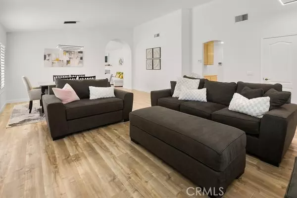 Thousand Oaks, CA 91320,1615 Fox Springs Circle