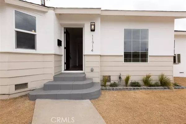 11714 South Spring Street, Los Angeles, CA 90061