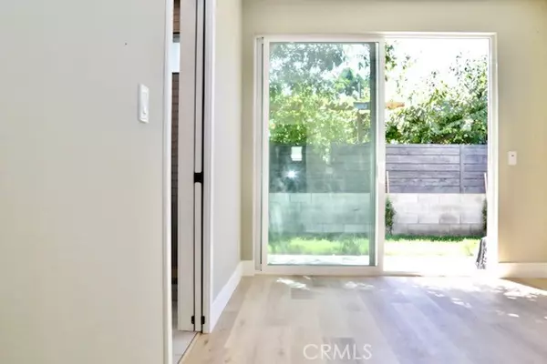 Costa Mesa, CA 92627,729 Center Street