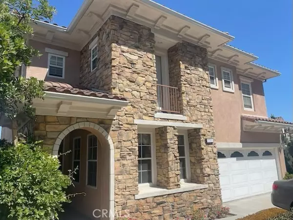 2205 Starlight Lane, Signal Hill, CA 90755