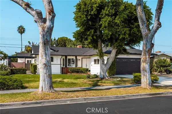 Garden Grove, CA 92840,10111 Dewey Dr