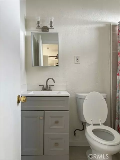 Long Beach, CA 90805,223 E Pleasant Street
