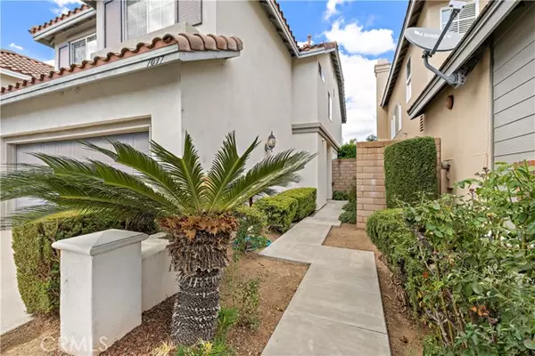 Placentia, CA 92870,1037 Davis Way