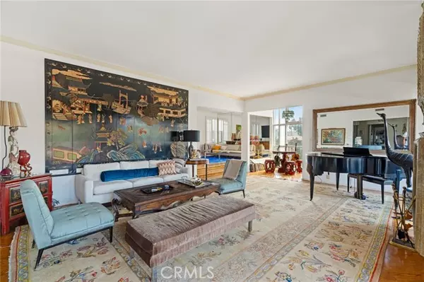 Beverly Hills, CA 90212,370 South Elm