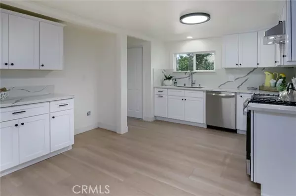 Yorba Linda, CA 92886,4942 GEM Lane