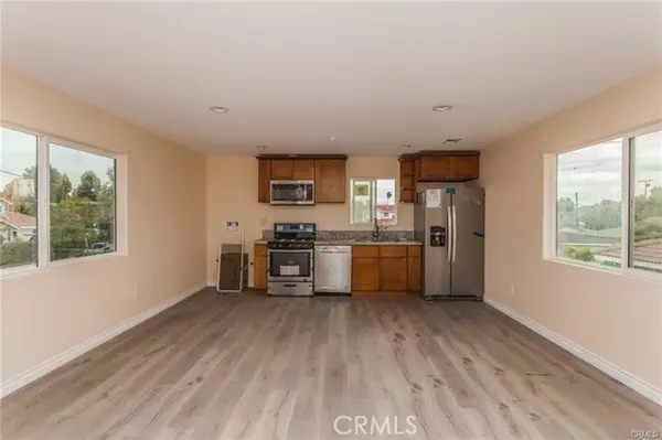 Santa Ana, CA 92703,817 North Figueroa Street