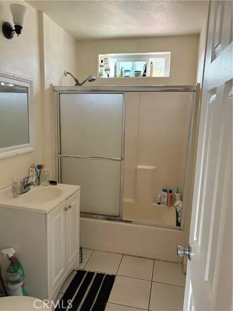 Santa Ana, CA 92704,2521 STANFORD Street