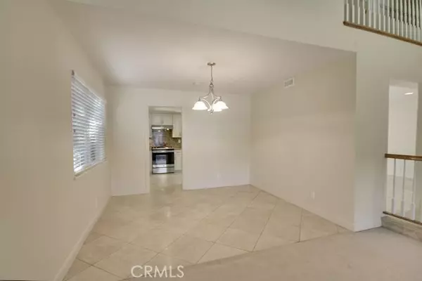 Diamond Bar, CA 91765,683 Farben Drive