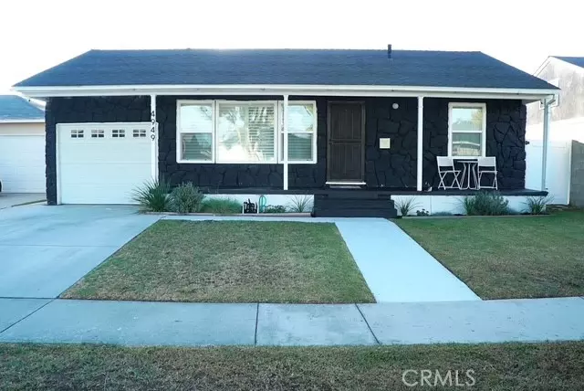 Lakewood, CA 90712,4949 Hersholt Ave
