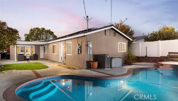 Yorba Linda, CA 92886,17342 Marda Avenue