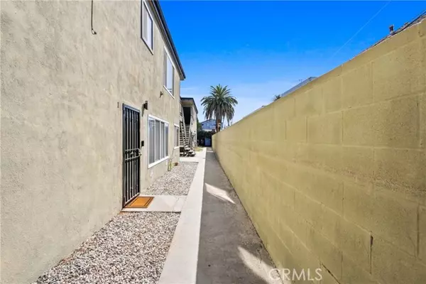 Long Beach, CA 90802,600 Almond