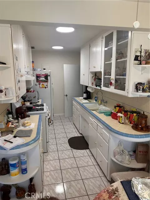 Maywood, CA 90270,5606 Pine Avenue