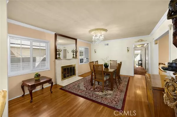Santa Ana, CA 92701,412 East Camile Street