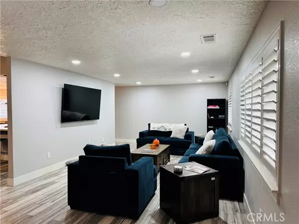 Hesperia, CA 92345,17041 Fairburn