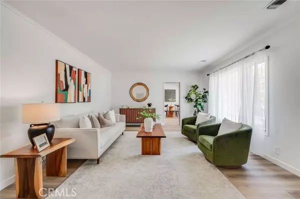 Long Beach, CA 90808,5856 East Scrivener