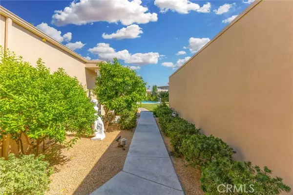 Palm Springs, CA 92262,204 Camino Norte