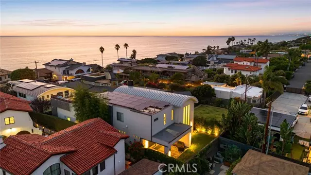 Encinitas, CA 92024,1503 Neptune